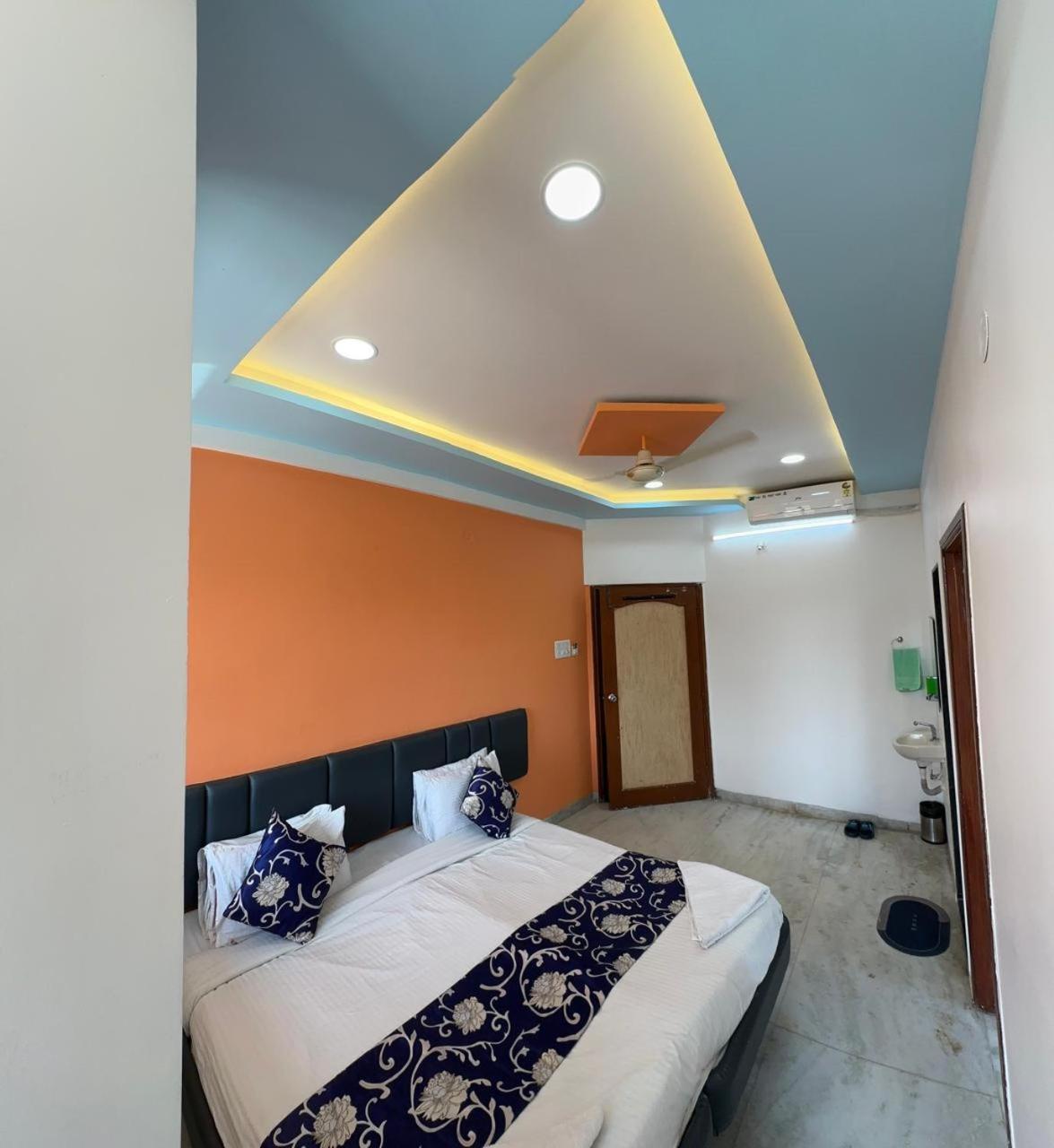 Hotel Indore Palace - Feel At Home Ширді Екстер'єр фото